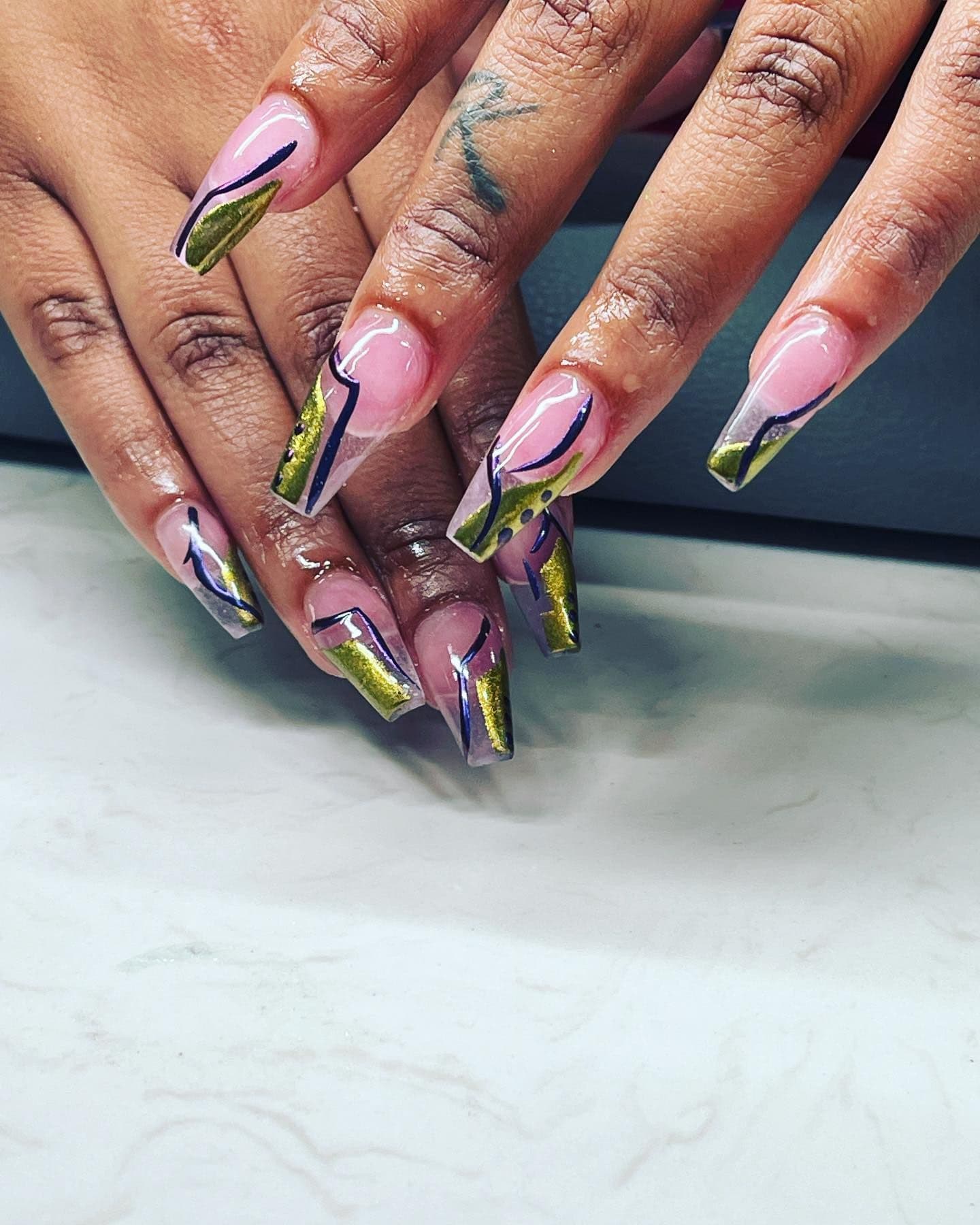 Gaudys Nails