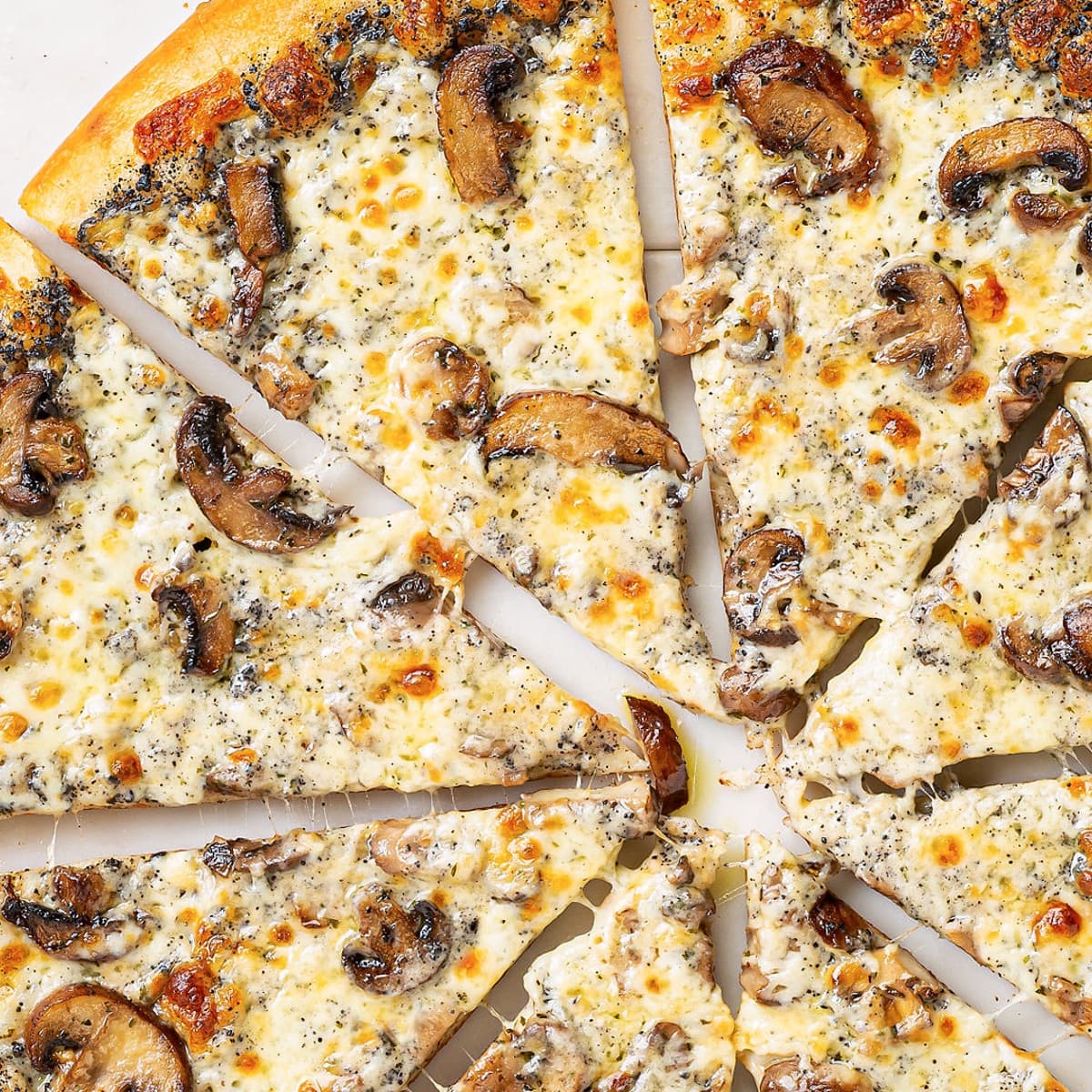 Mushrooms & Truffle Pizza