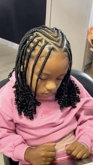6 Feedins hair included