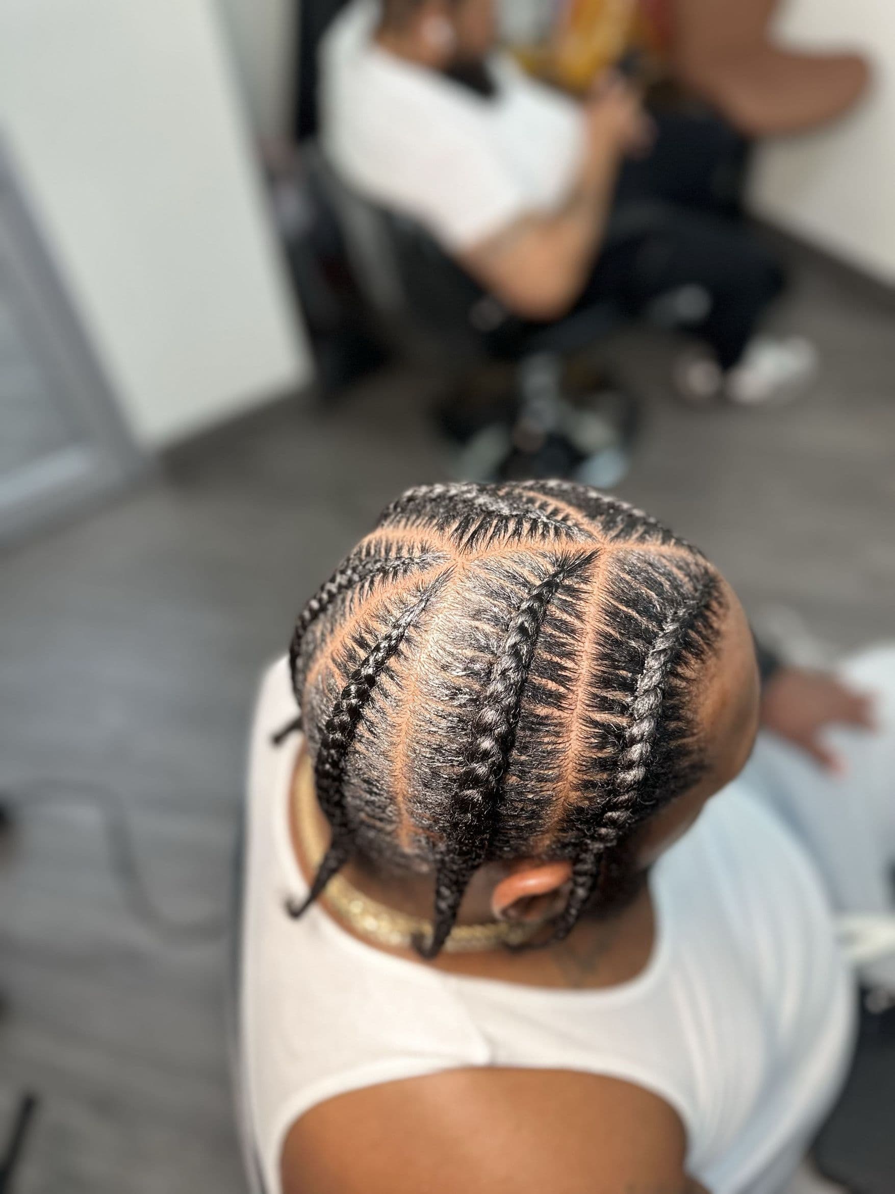 4 Feedins hair included