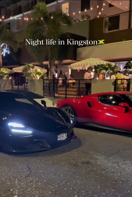 Floyd's Pelican Bar on the water