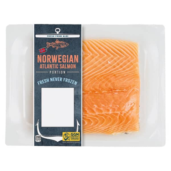 Fresh Atlantic Salmon Fillet (1 lb)