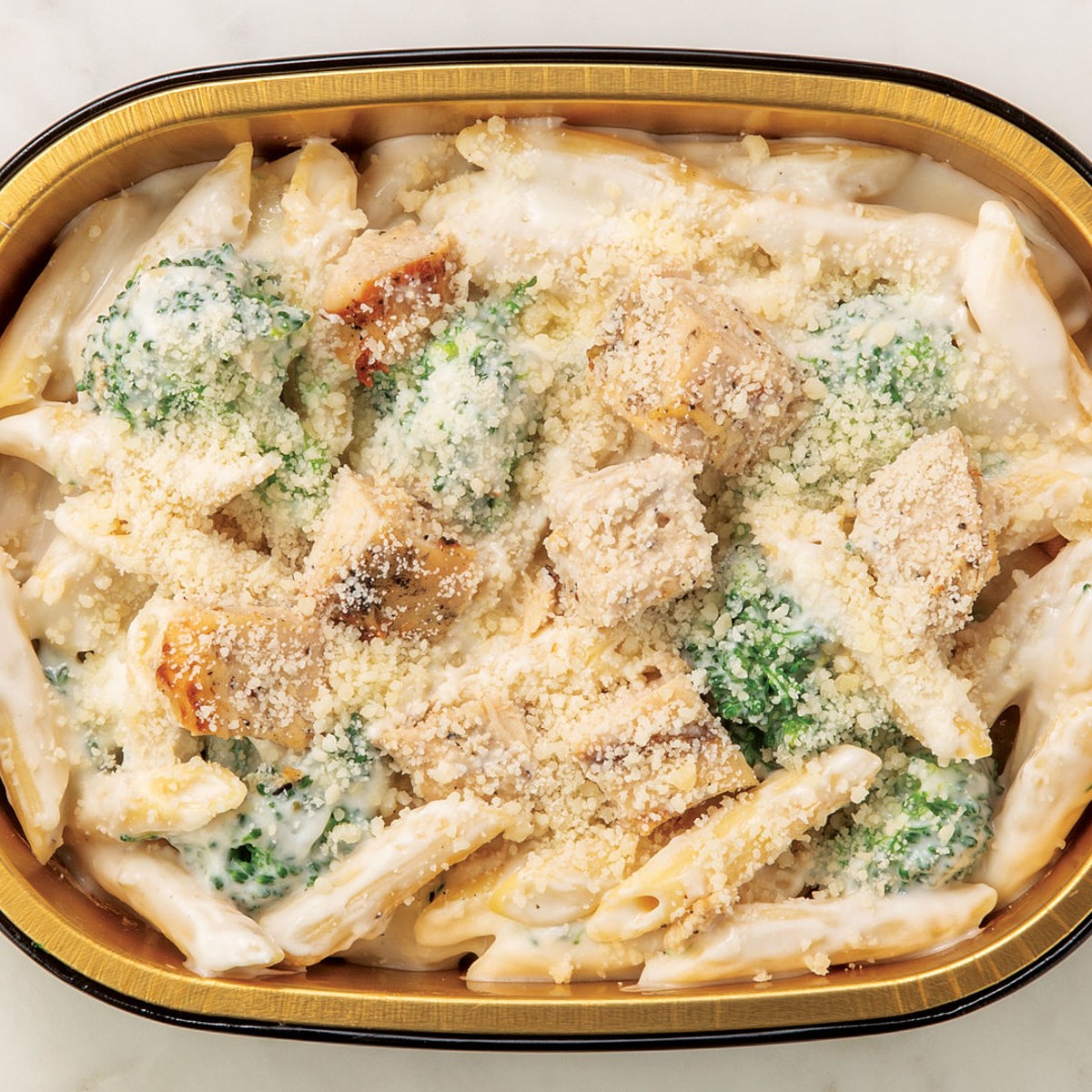 Penne Alfredo with Broccoli and Chicken